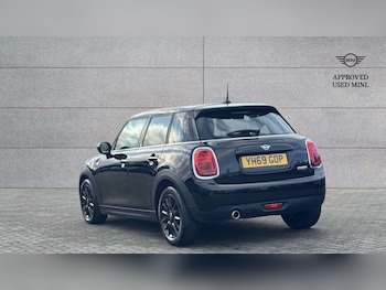 Used MINI Hatch 2019 for sale - 76875719: Photo