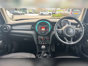 Used MINI Hatch 2019 for sale - 76875719: Photo