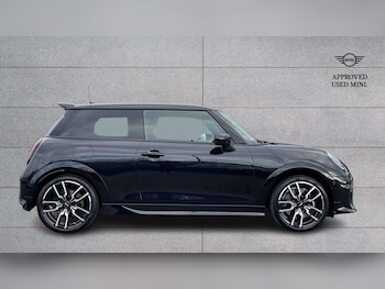 Used MINI Cooper 2024 for sale - 78104876: Photo