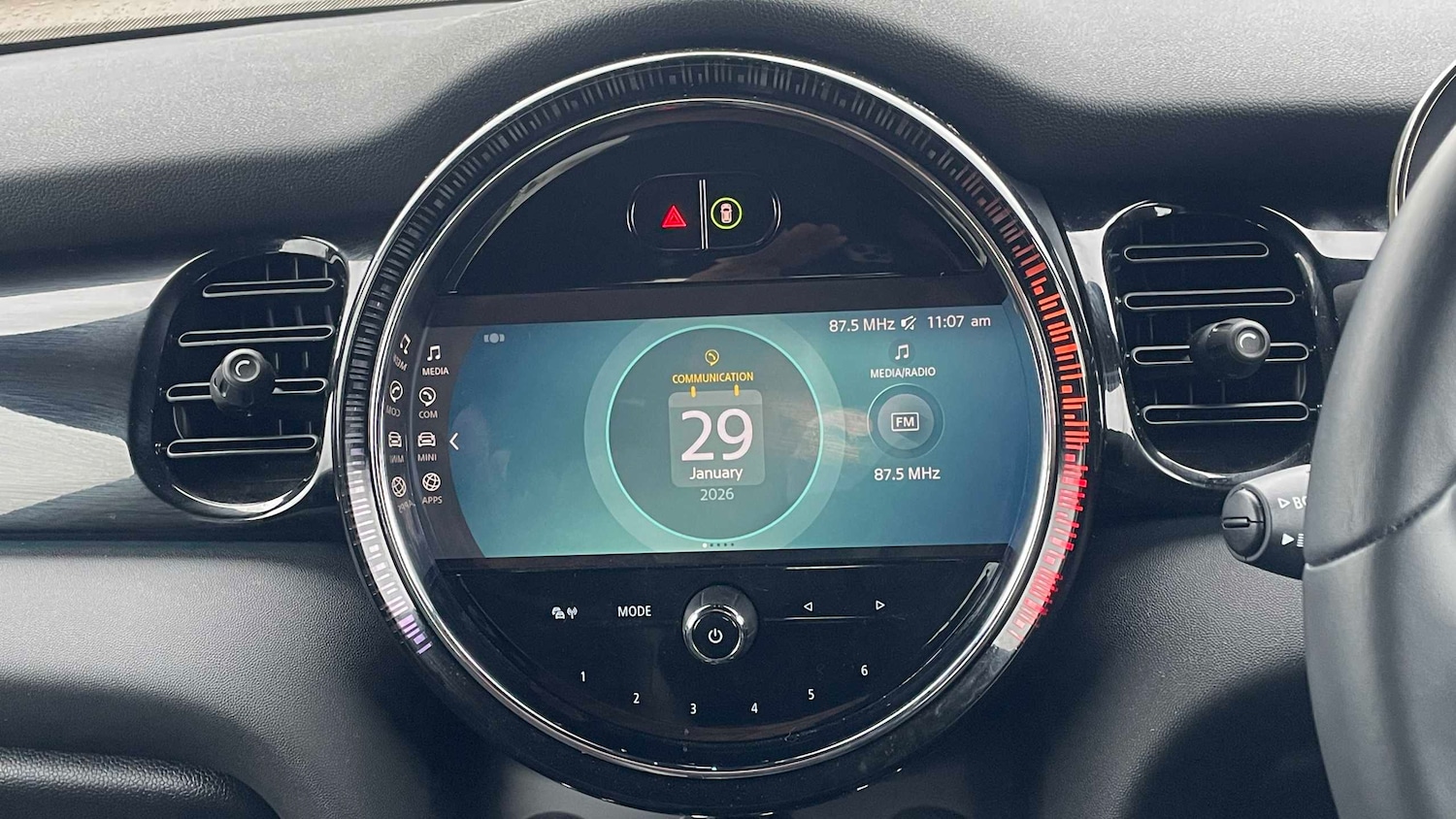 Used MINI Hatch 2024 for sale - 77373902: Photo 8