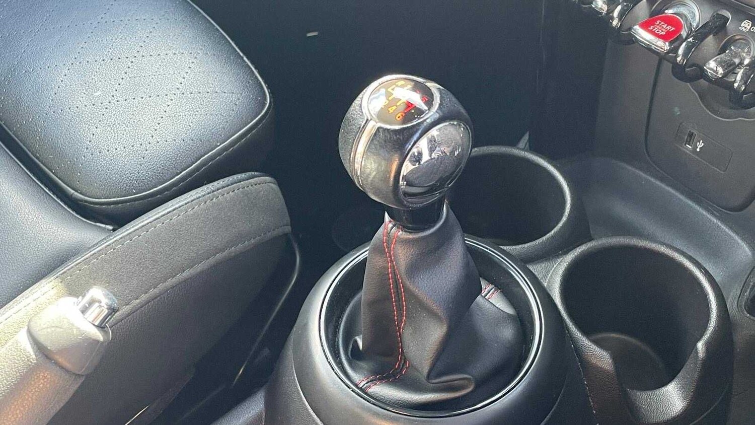 Used MINI Hatch 2019 for sale - 78037440: Photo 8