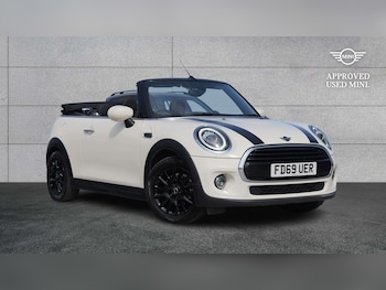 Used MINI Convertible 2019 for sale - 79637210: Photo
