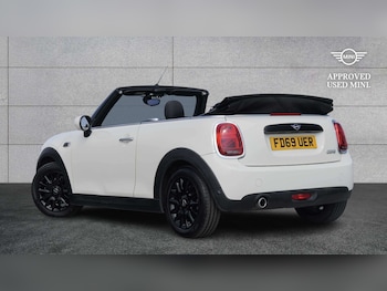 Used MINI Convertible 2019 for sale - 79637210: Photo