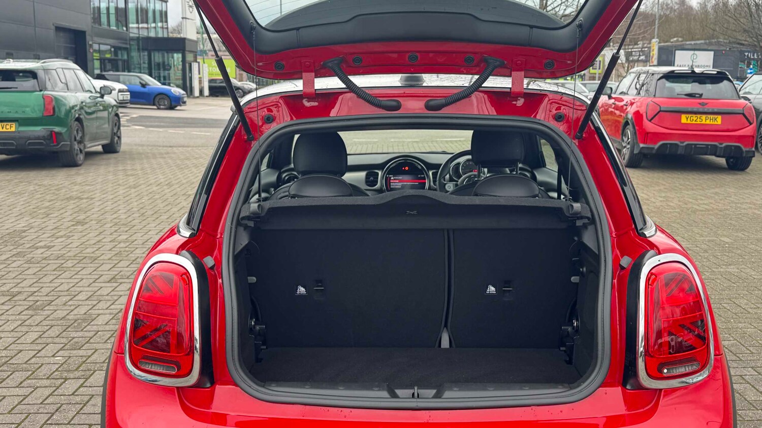 Used MINI Hatch 2022 for sale - 77698765: Photo 13