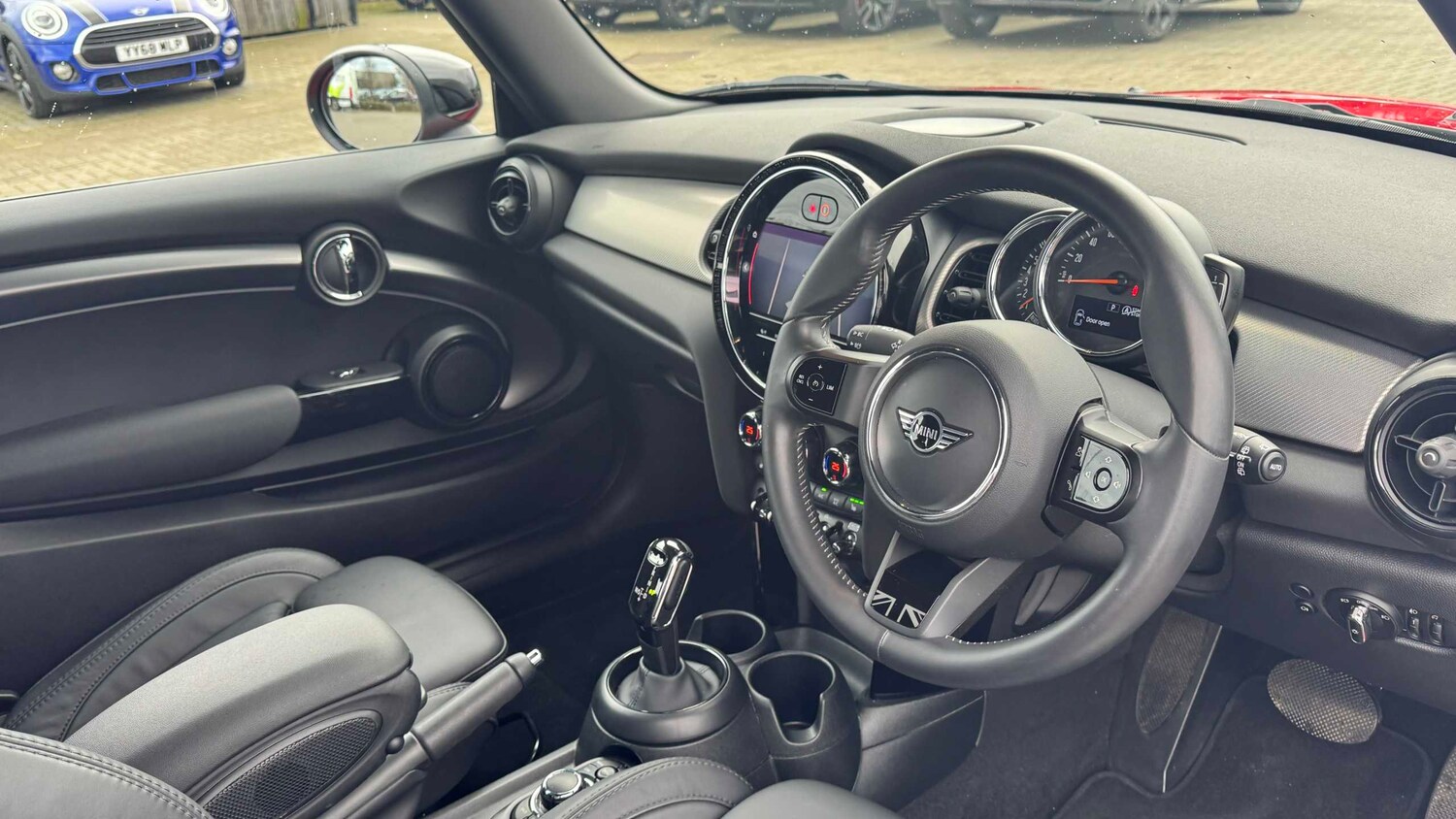 Used MINI Hatch 2022 for sale - 77698765: Photo 6