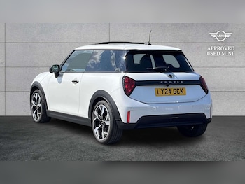 Used MINI Cooper 2024 for sale - 79523970: Photo