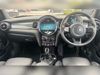 Used MINI Hatch 2022 for sale - 78550591: Photo