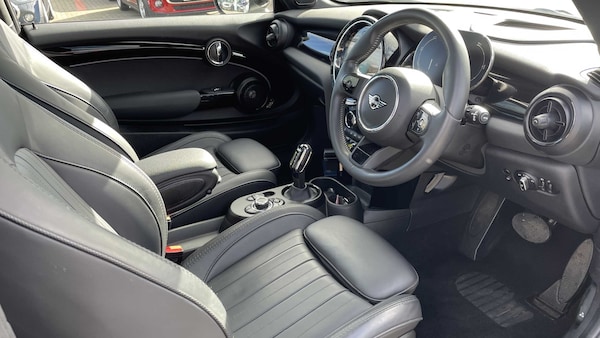Used MINI Hatch 2022 for sale - 76191853: Photo 4