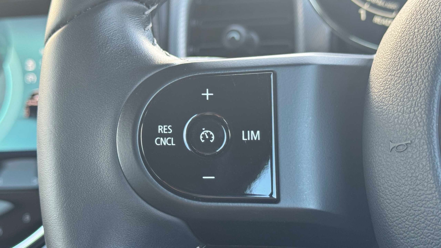 Used MINI Hatch 2023 for sale - 77083017: Photo 18