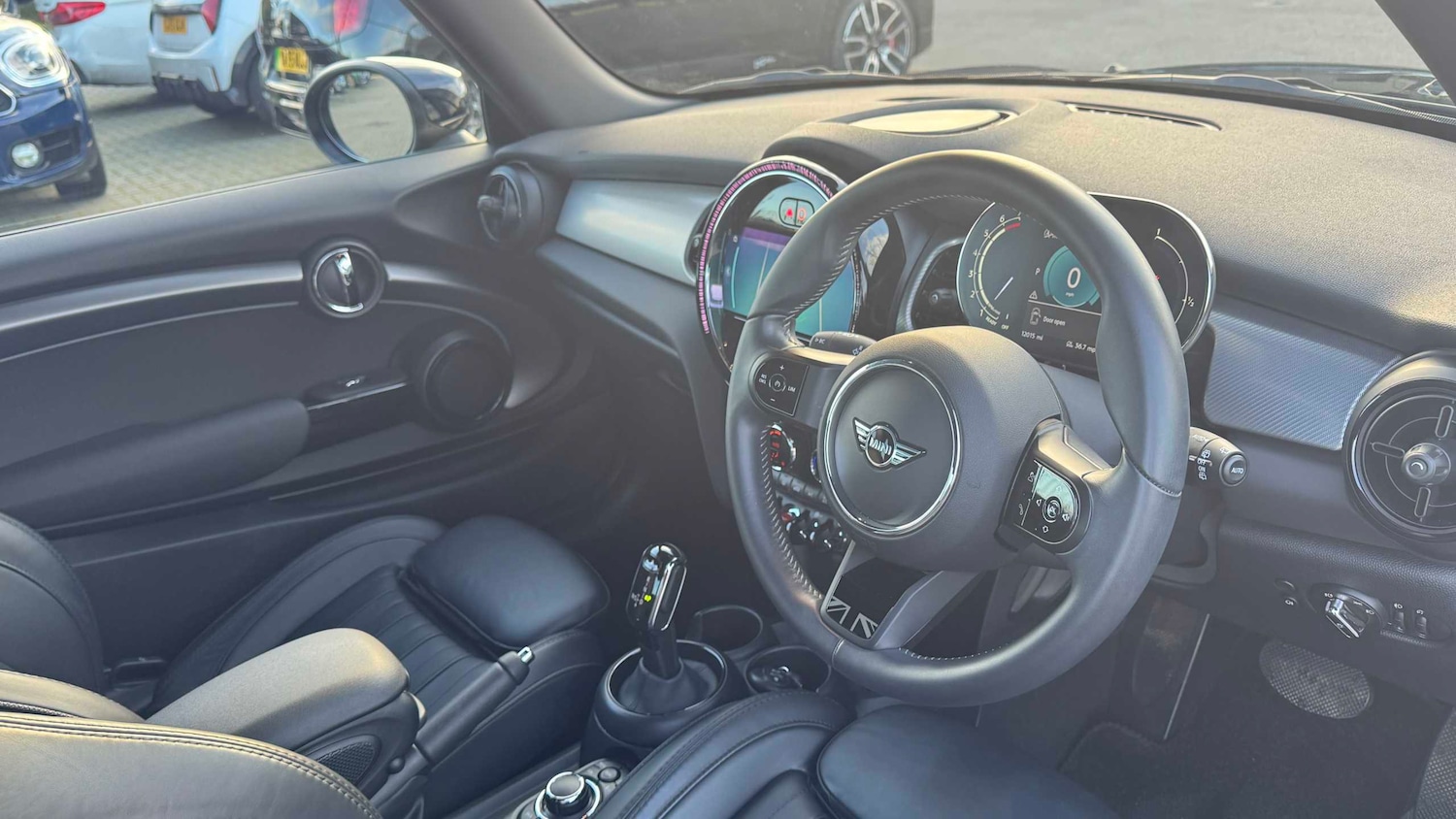 Used MINI Hatch 2023 for sale - 77083017: Photo 6