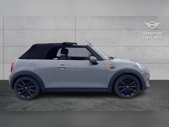 Used MINI Convertible 2017 for sale - 79051781: Photo