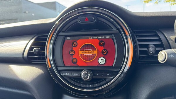 Used MINI Hatch 2018 for sale - 76218247: Photo 20