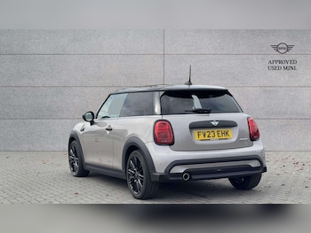 Used MINI Cooper 2023 for sale - 76170083: Photo 2