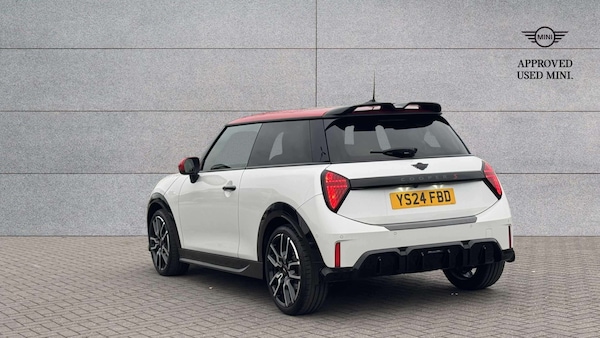 Used MINI Cooper 2024 for sale - 76298469: Photo 2