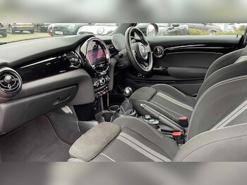 Used MINI Hatch 2022 for sale - 77308379: Photo