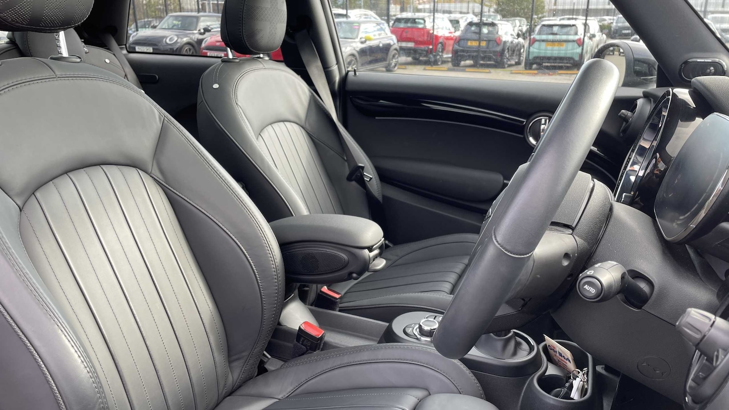 Used MINI Hatch 2022 for sale - 76373810: Photo 9