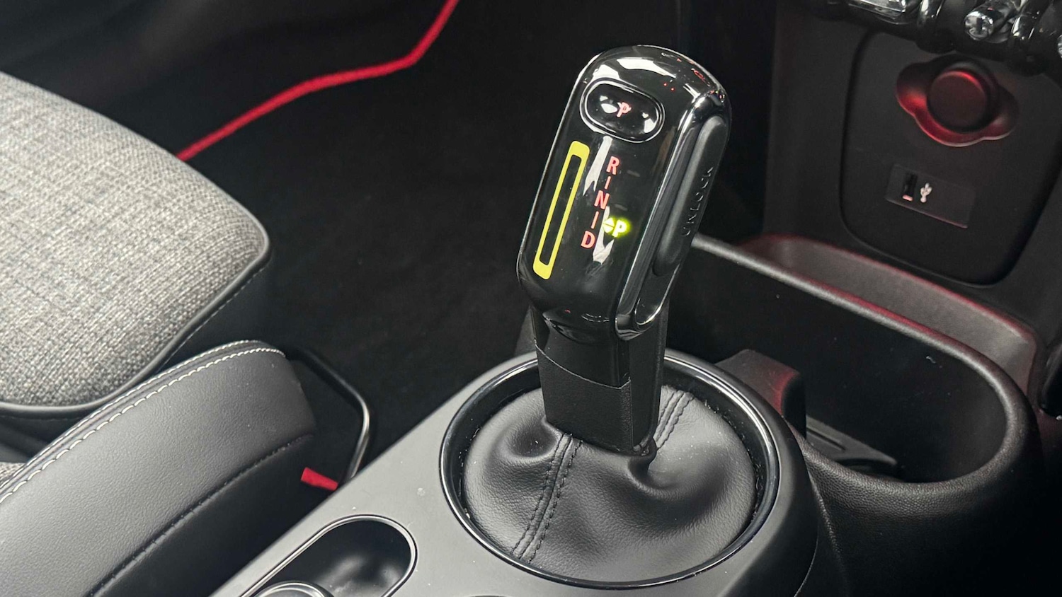 Used MINI Hatch 2021 for sale - 77348003: Photo 10