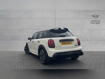 Used MINI Hatch 2021 for sale - 75931132: Photo