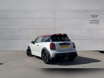 Used MINI Hatch 2021 for sale - 75917992: Photo