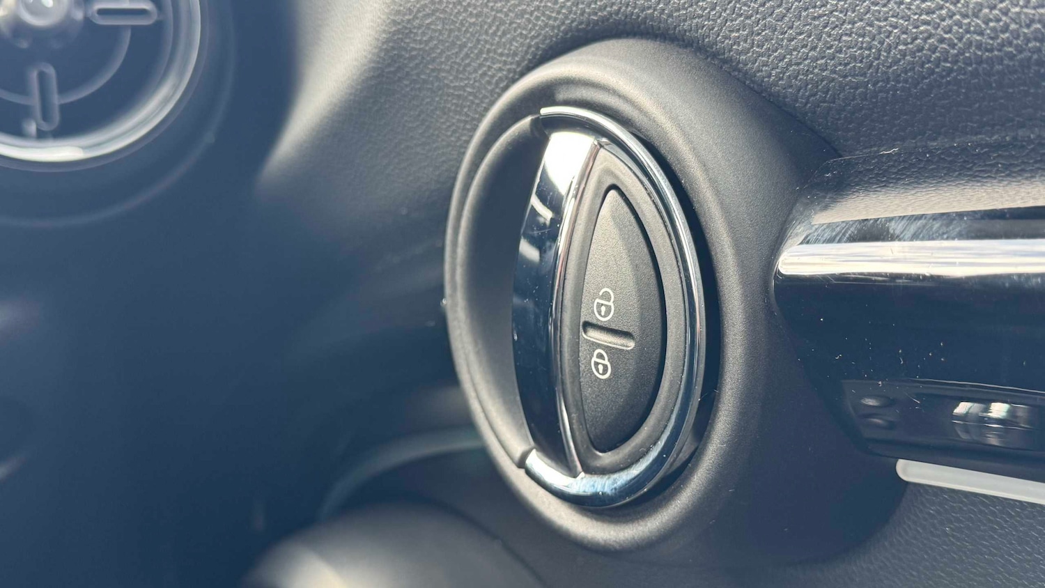 Used MINI Hatch 2023 for sale - 78076848: Photo 24