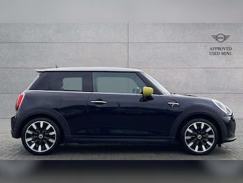 Used MINI Hatch 2022 for sale - 76435560: Photo