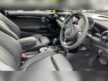 Used MINI Hatch 2022 for sale - 76435560: Photo