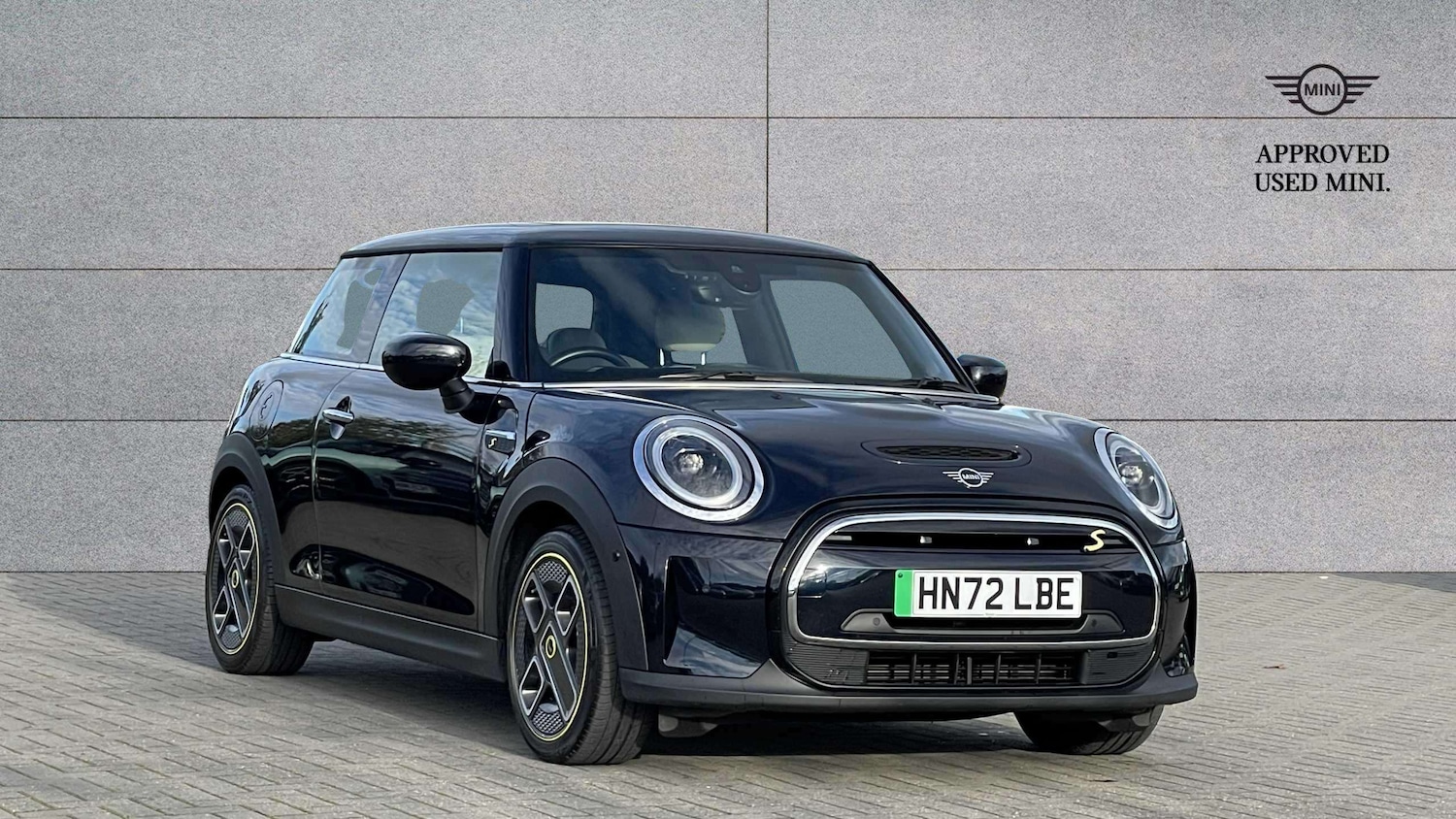 Used MINI Hatch 2022 for sale - 76401402: Photo 1
