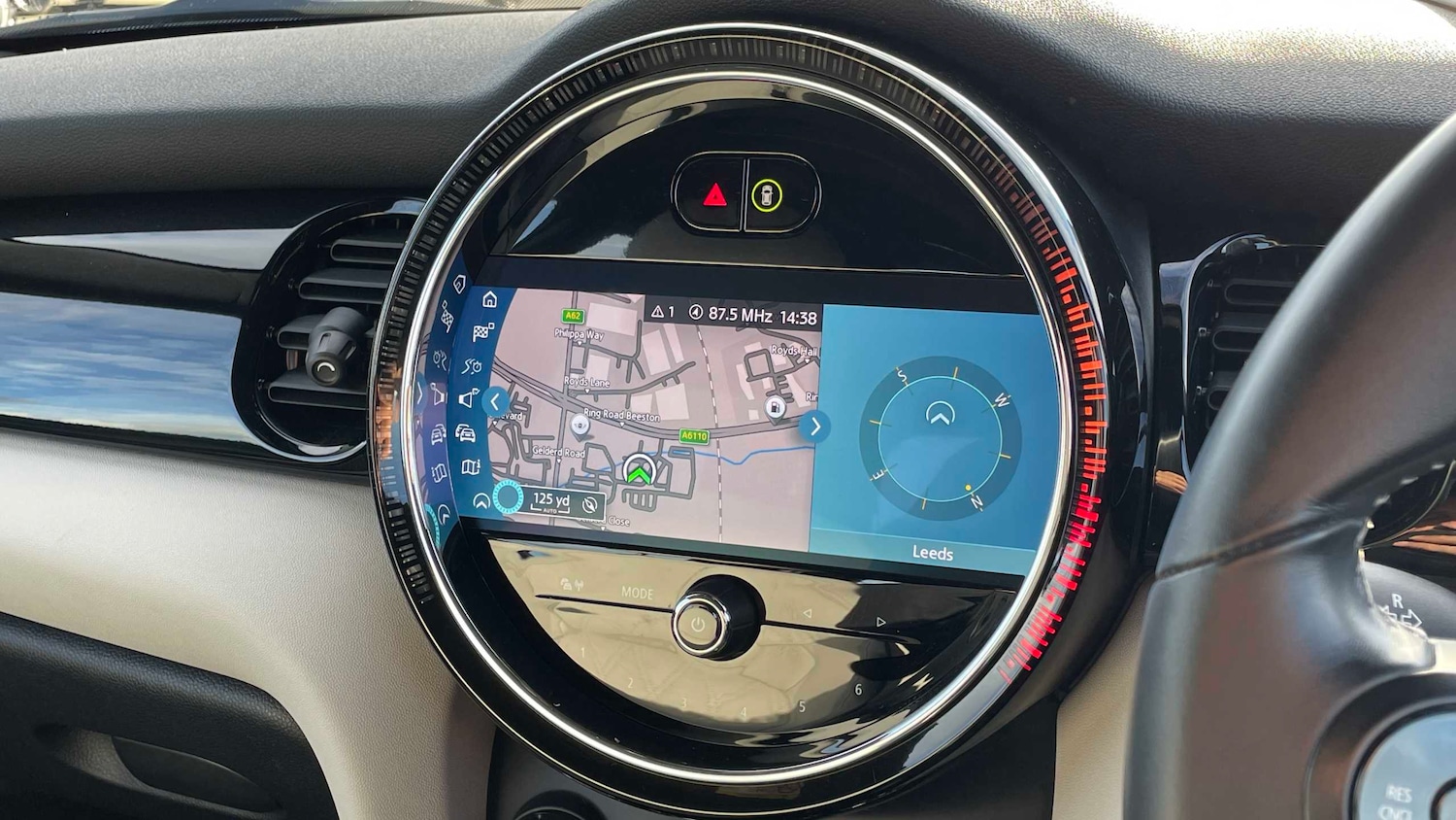 Used MINI Hatch 2022 for sale - 76401402: Photo 28