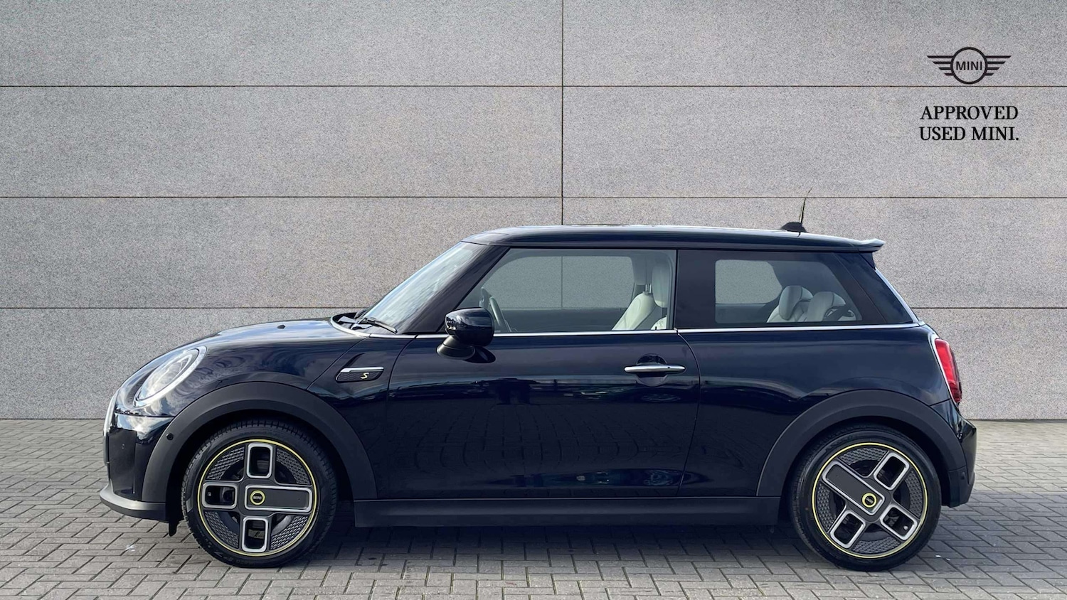 Used MINI Hatch 2022 for sale - 76401402: Photo 3