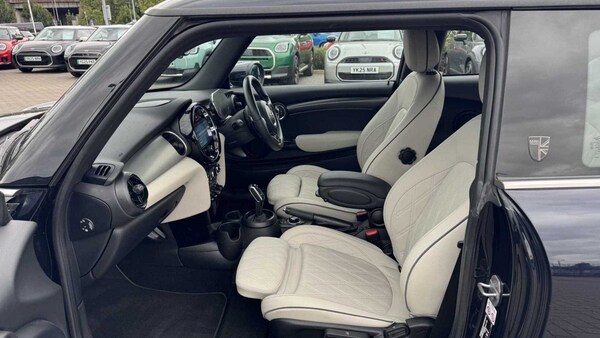 Used MINI Hatch 2021 for sale - 75649333: Photo 11