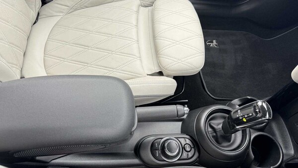 Used MINI Hatch 2021 for sale - 75649333: Photo 26