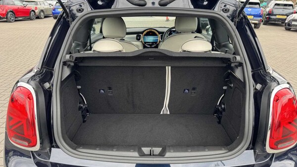 Used MINI Hatch 2021 for sale - 75649333: Photo 9