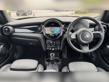 Used MINI Hatch 2022 for sale - 76156147: Photo 4