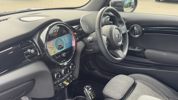 Used MINI Hatch 2022 for sale - 76156147: Photo 7