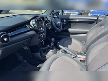 Used MINI Convertible 2017 for sale - 78351737: Photo