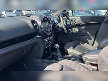 Used MINI Countryman 2018 for sale - 77943403: Photo