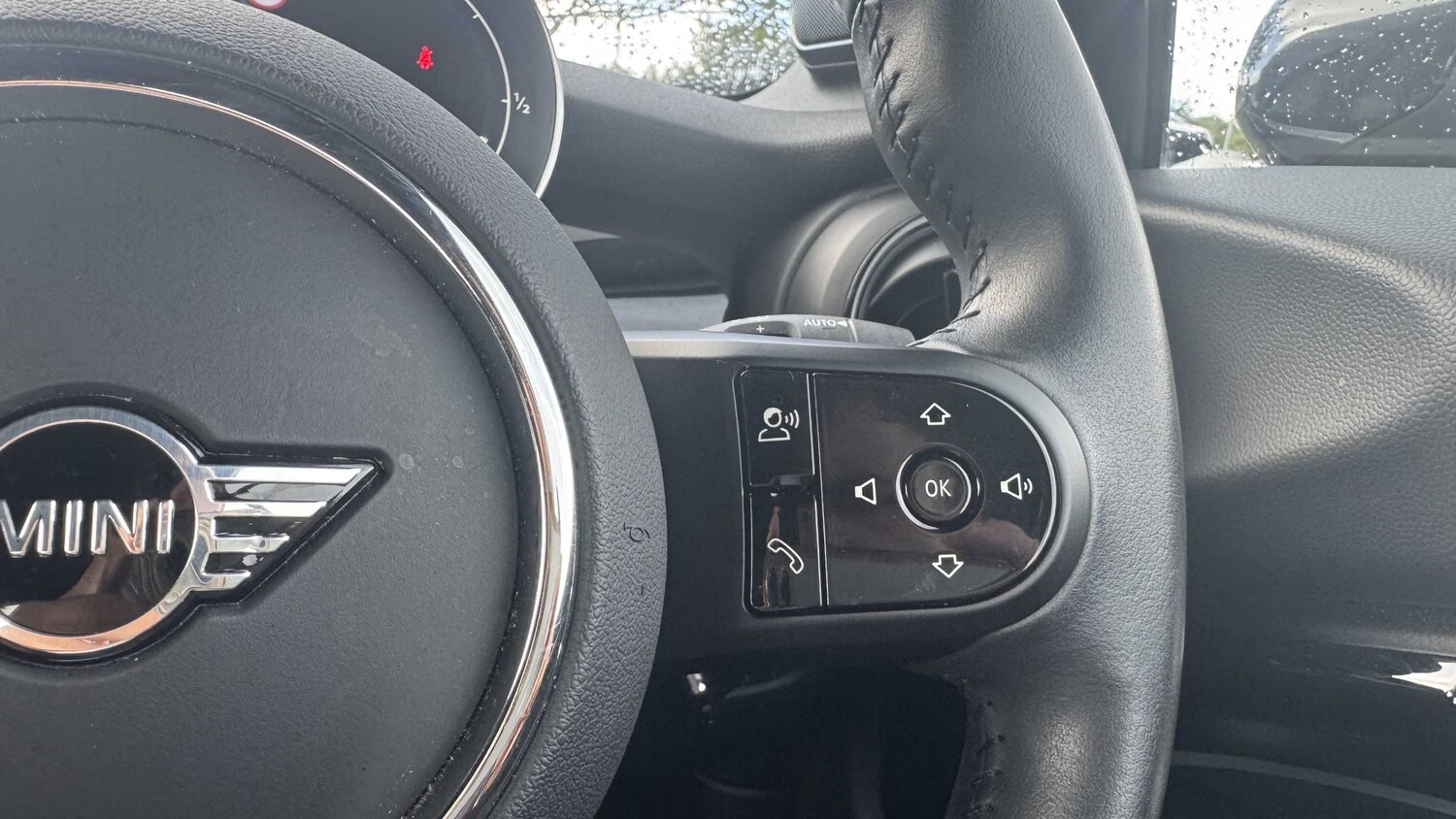 Used MINI Convertible 2023 for sale - 76004384: Photo 31