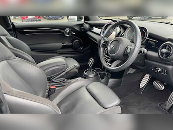 Used MINI Hatch 2023 for sale - 77698940: Photo