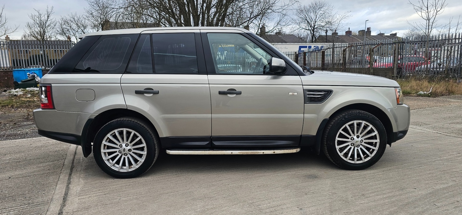 Used Land Rover Range Rover Sport 2010 for sale - 77997633: Photo 2