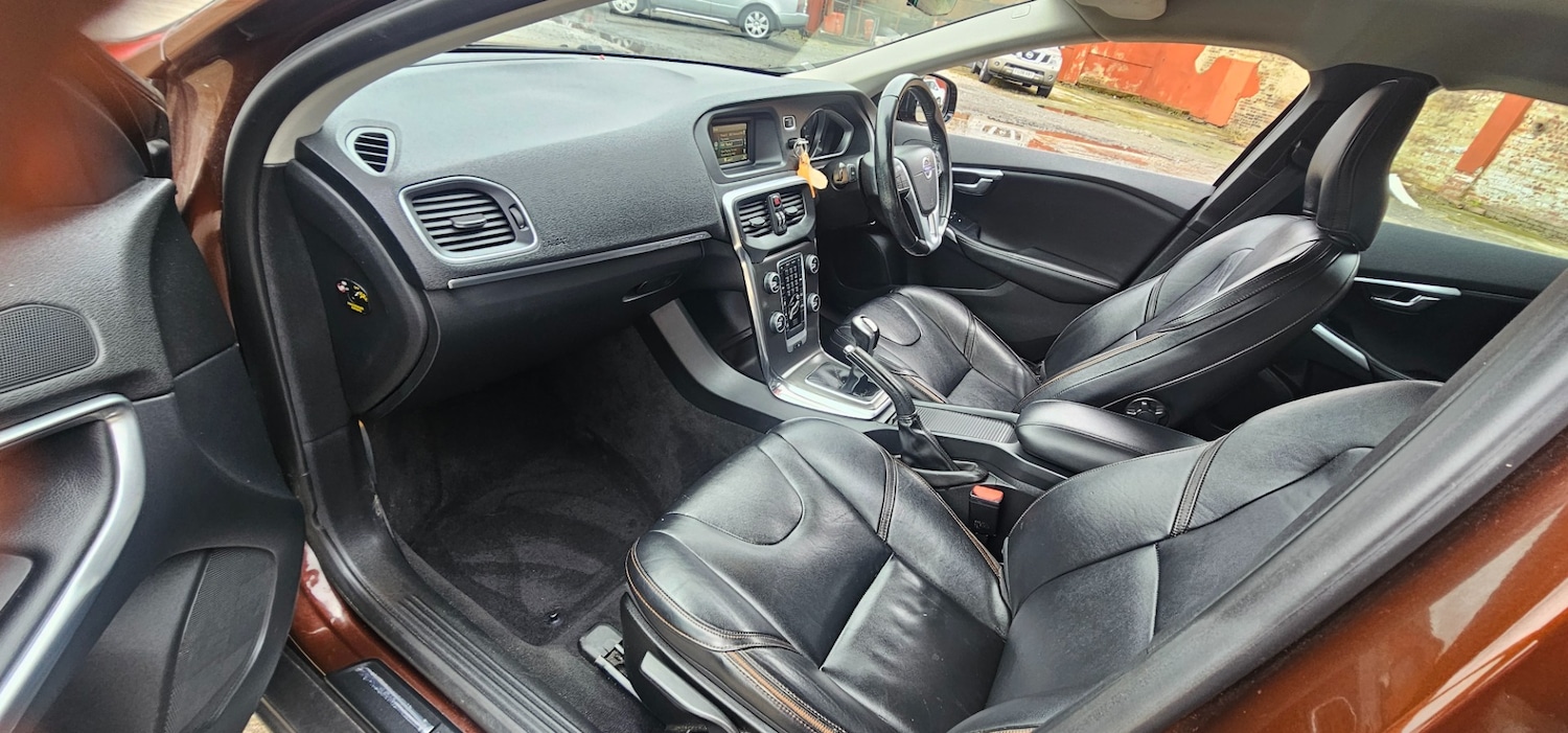 Used Volvo V40 2015 for sale - 77790080: Photo 13