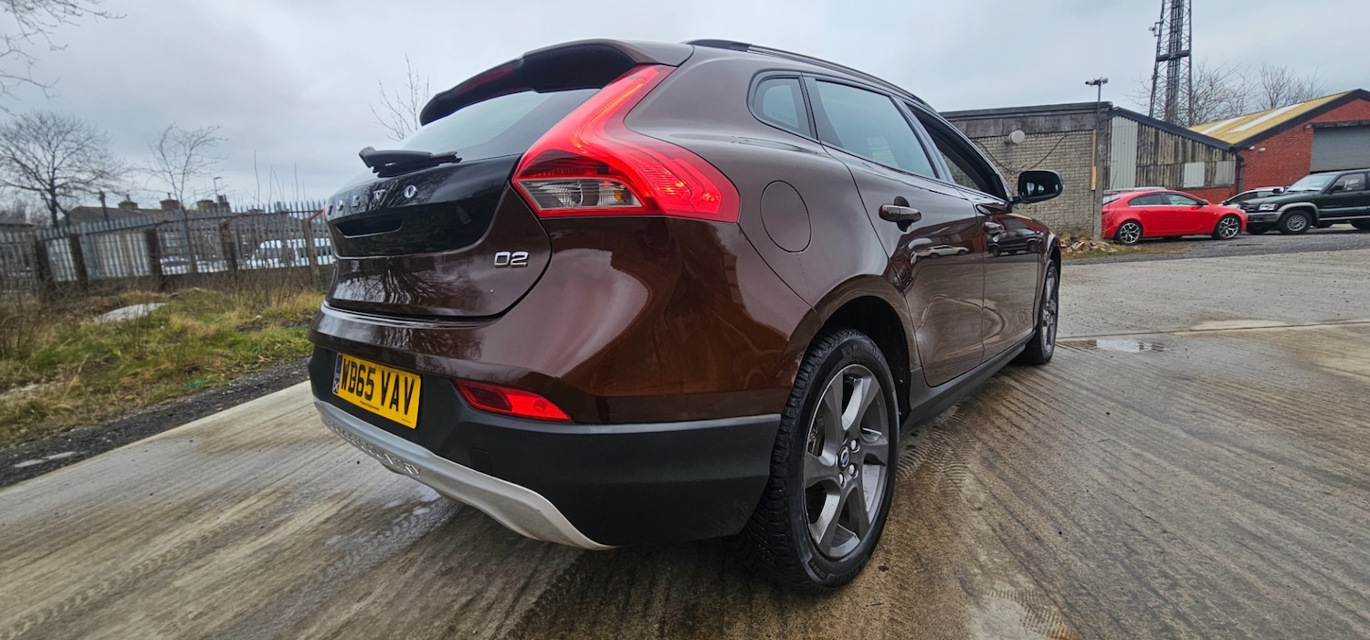 Used Volvo V40 2015 for sale - 77790080: Photo 14