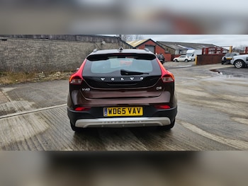 Used Volvo V40 2015 for sale - 77790080: Photo