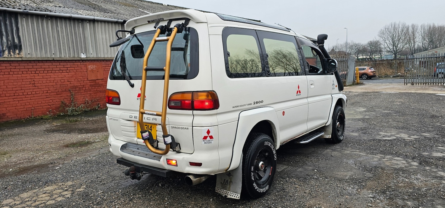 Used Mitsubishi Delica 2007 for sale - 77314271: Photo 15