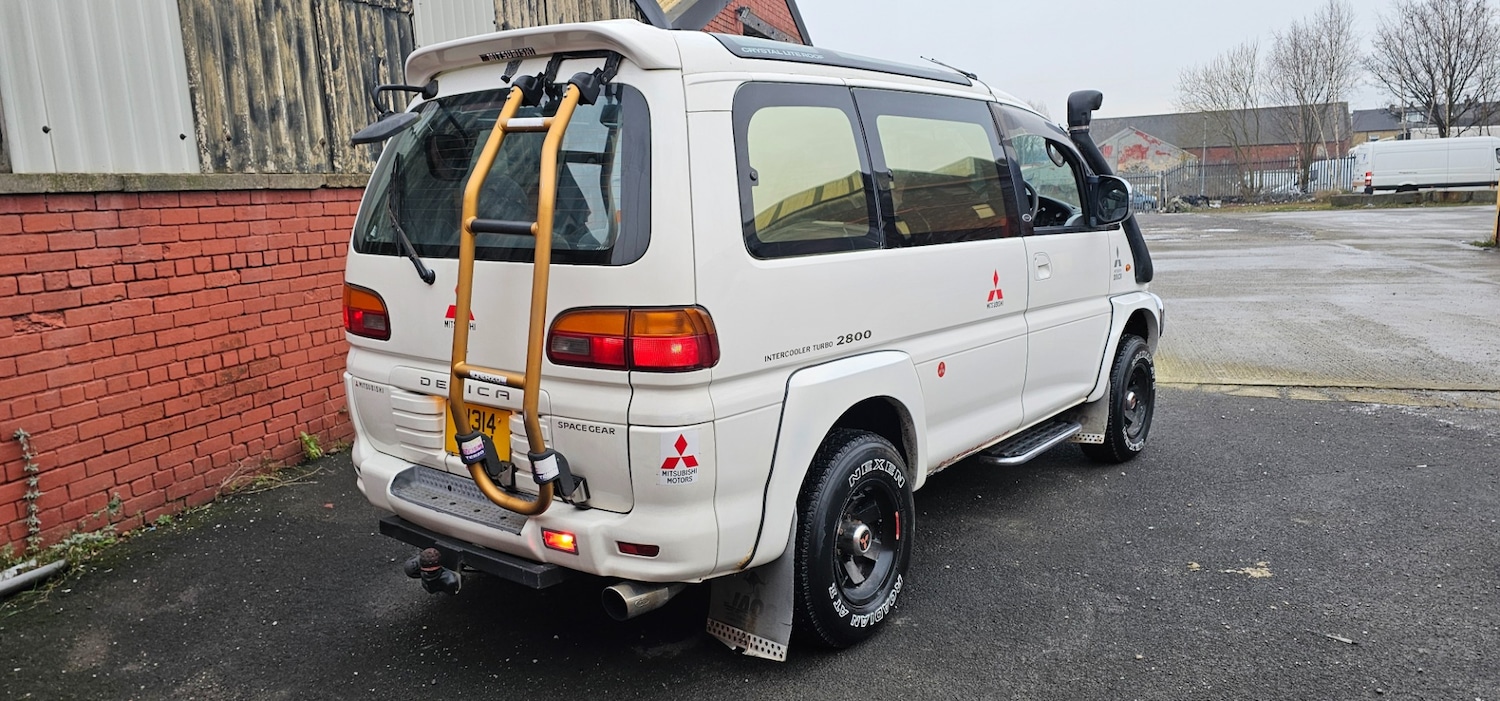 Used Mitsubishi Delica 2007 for sale - 77314271: Photo 3