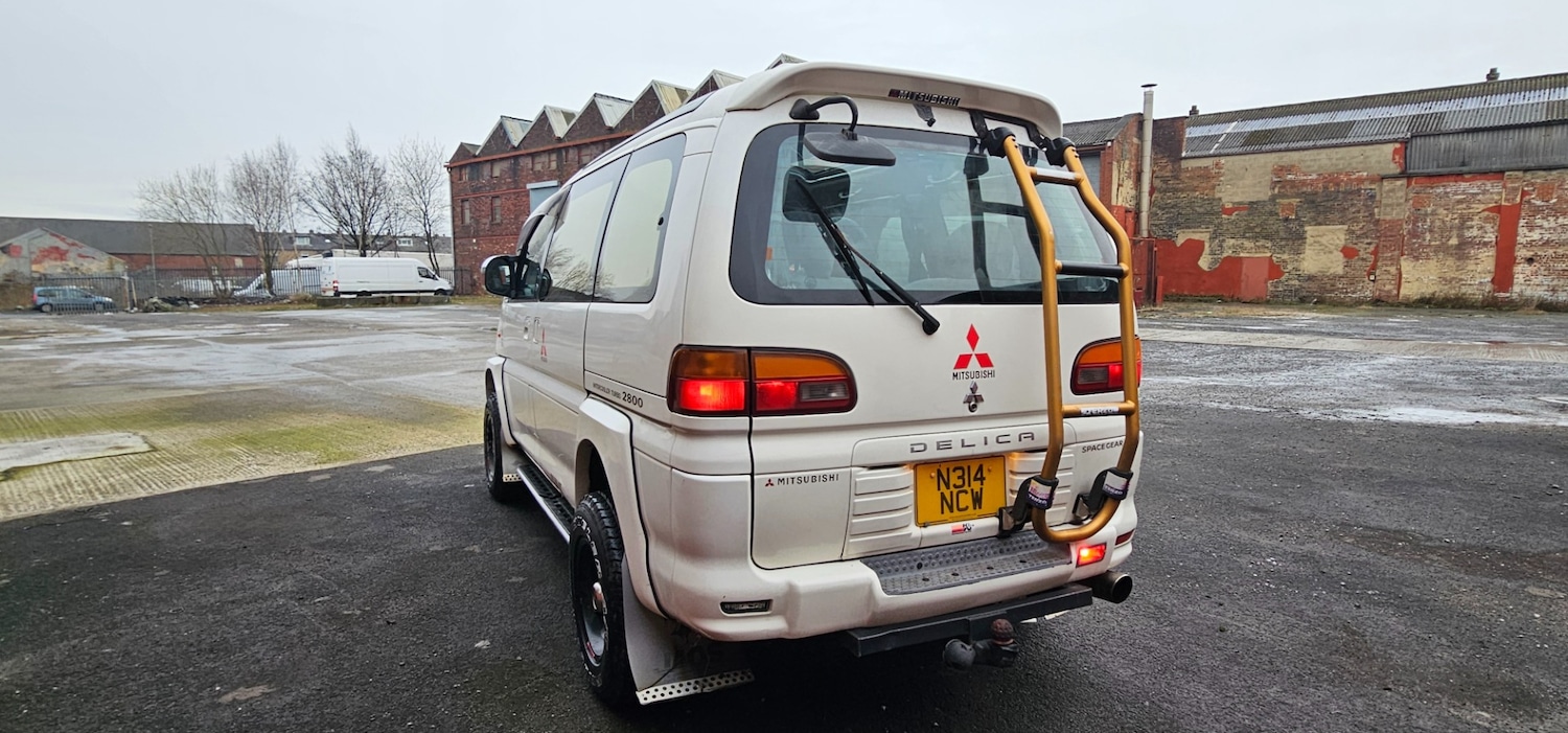 Used Mitsubishi Delica 2007 for sale - 77314271: Photo 6