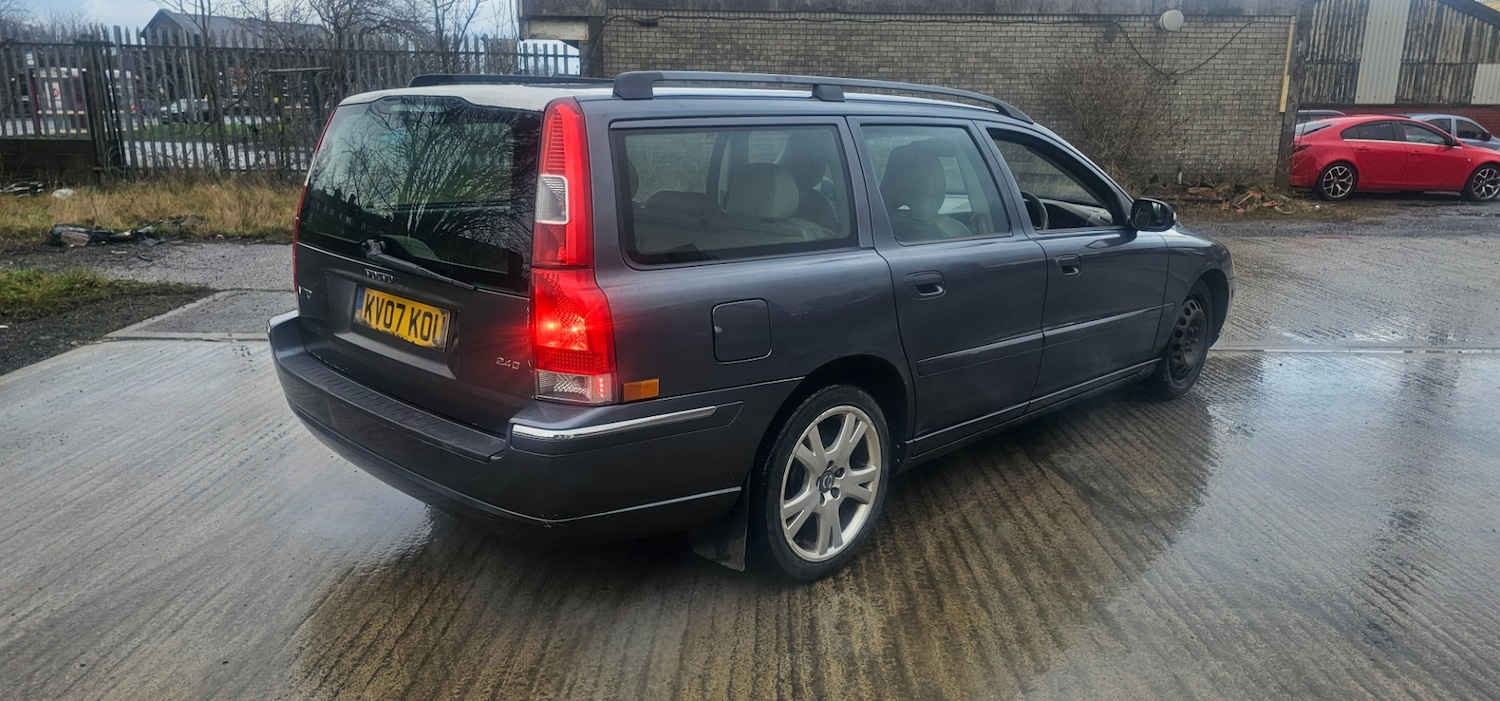 Used Volvo V70 2007 for sale - 77616062: Photo 3