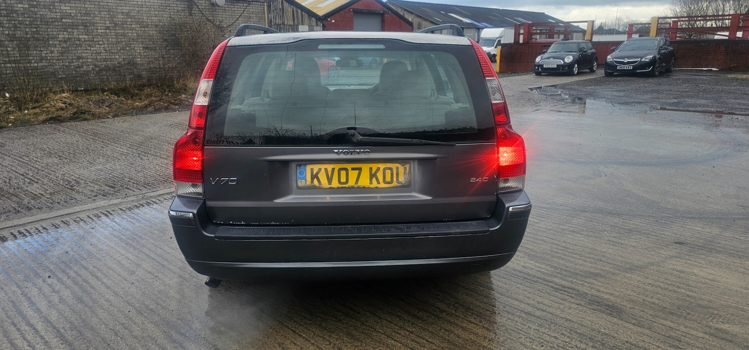 Used Volvo V70 2007 for sale - 77616062: Photo 4