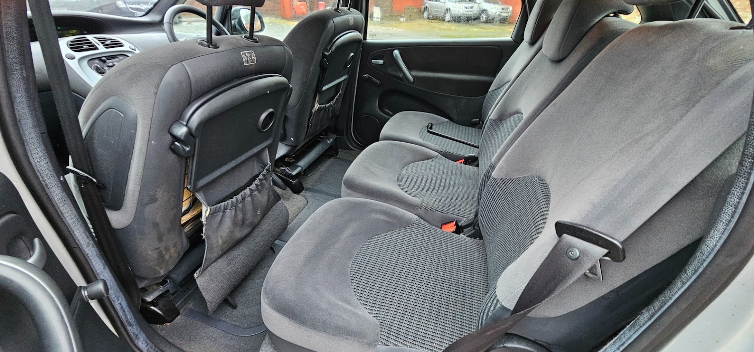 Used Citroen Xsara Picasso 2010 for sale - 77313870: Photo 13