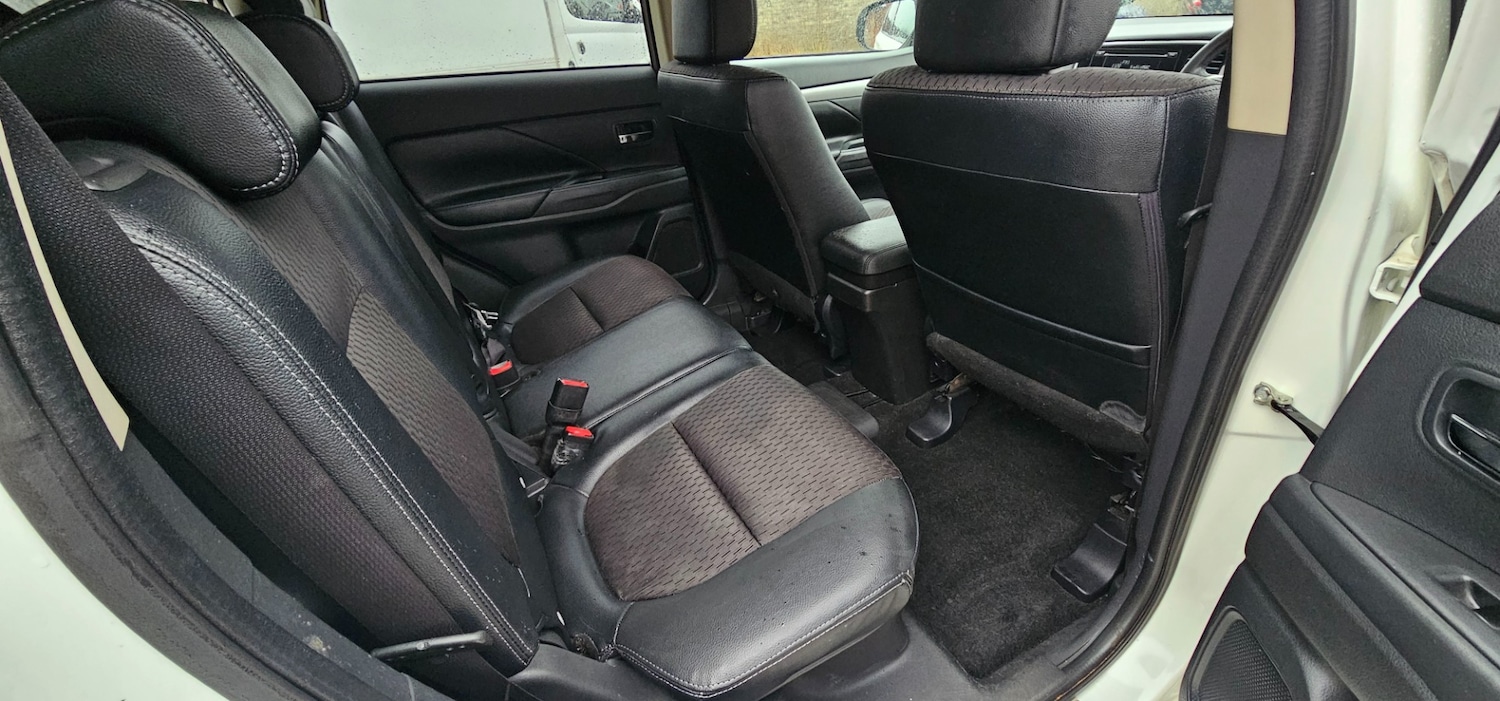 Used Mitsubishi Outlander 2015 for sale - 77283889: Photo 11