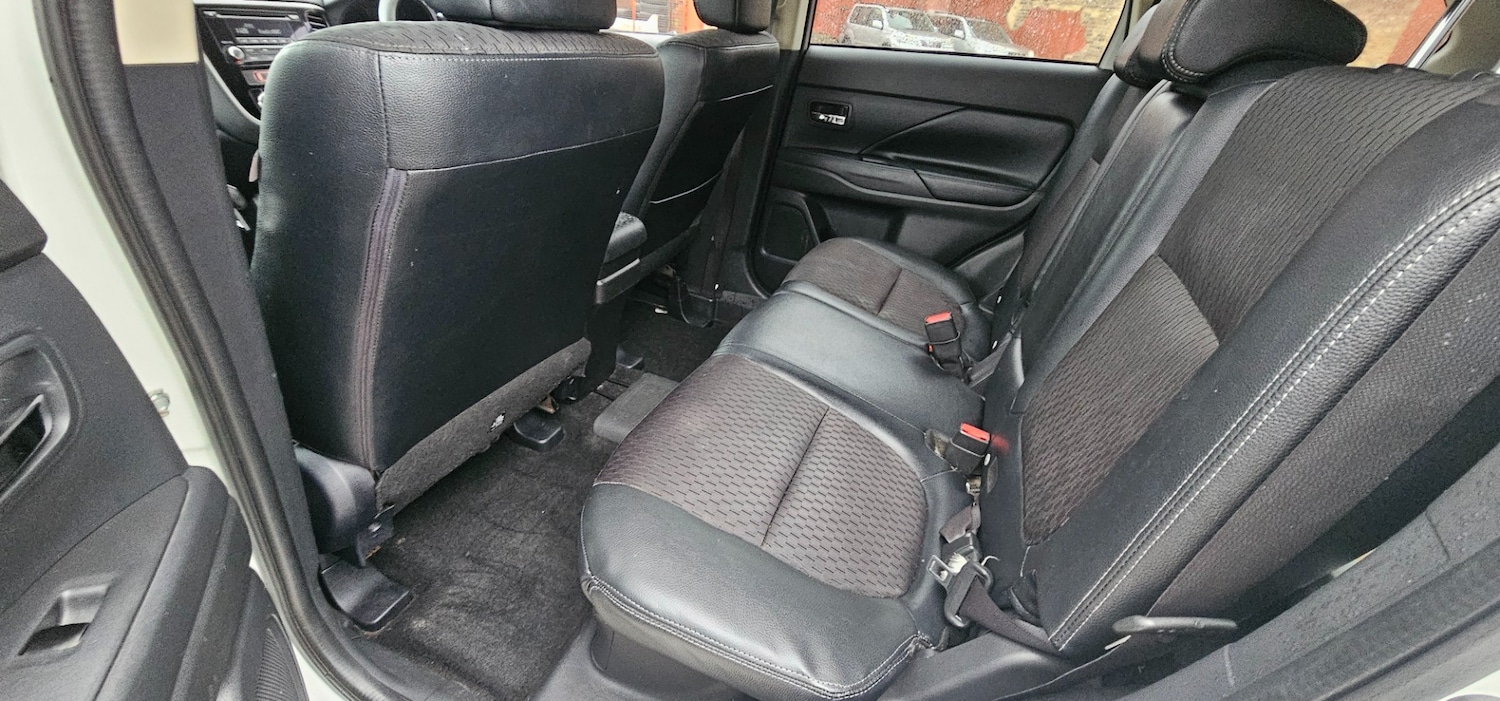 Used Mitsubishi Outlander 2015 for sale - 77283889: Photo 13